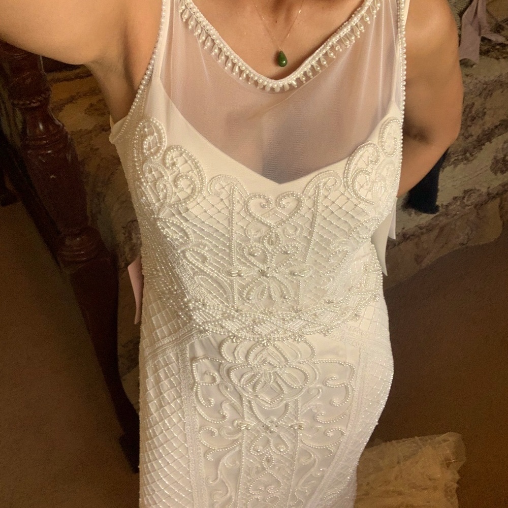Theia hand embroidered mermaid wedding gown - Picture 9 of 16